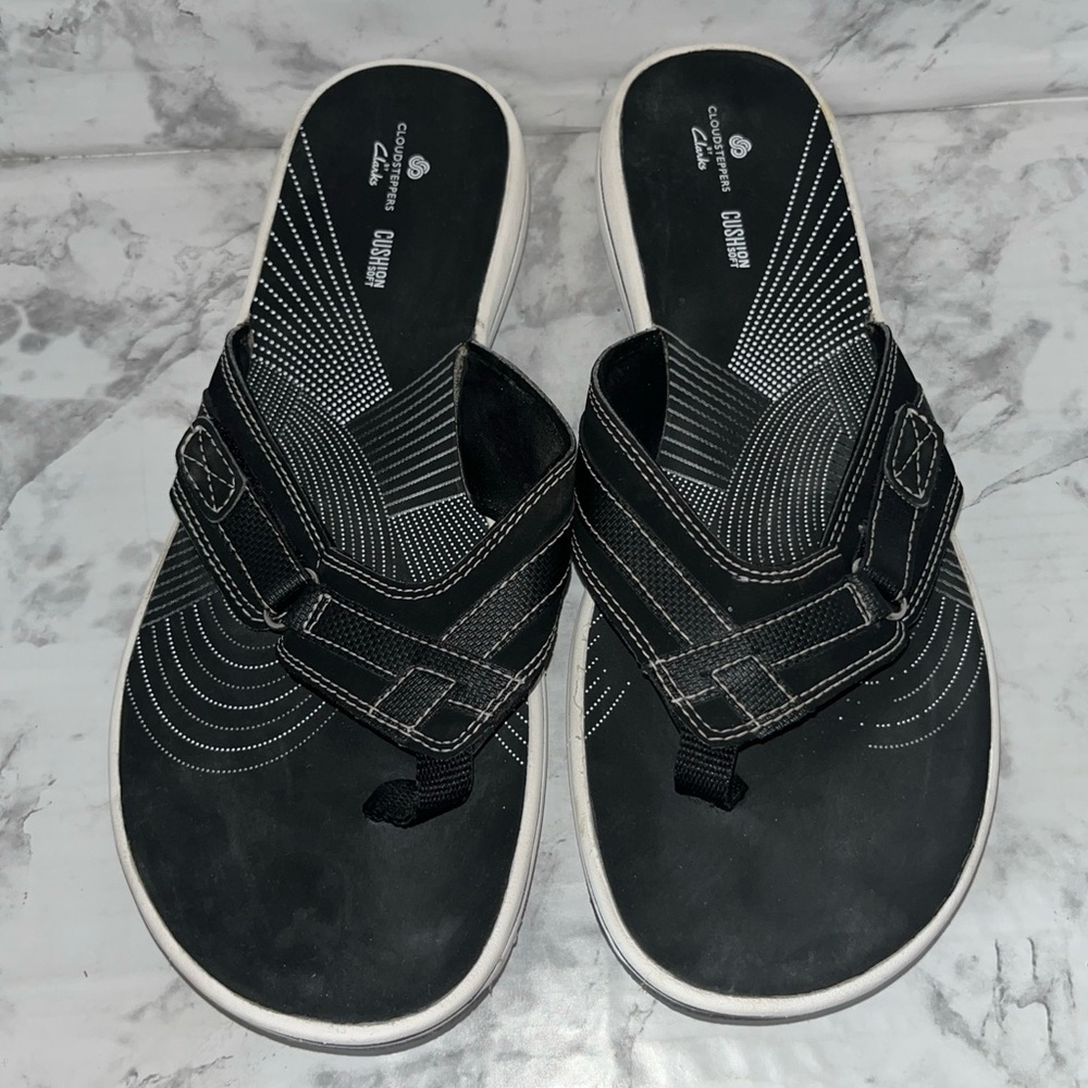 Clarks Cloudsteppers Women’s Sandals Flip Flops Size 10 M Cushion Soft Black - Picture 2 of 7